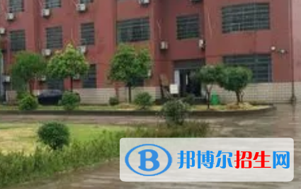 鄱陽(yáng)縣揚(yáng)帆中學(xué)、華中輔仁學(xué)校2022年分?jǐn)?shù)線是多少?(2023參考)