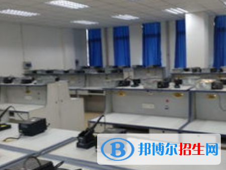 集成電路設(shè)計(jì)與集成系統(tǒng)專業(yè)好嗎?(集成電路設(shè)計(jì)與集成系統(tǒng)專業(yè))