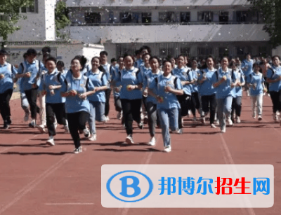 開(kāi)封市田家炳實(shí)驗(yàn)中學(xué)、立洋外國(guó)語(yǔ)學(xué)校2022年分?jǐn)?shù)線(xiàn)是多少?(2023參考)