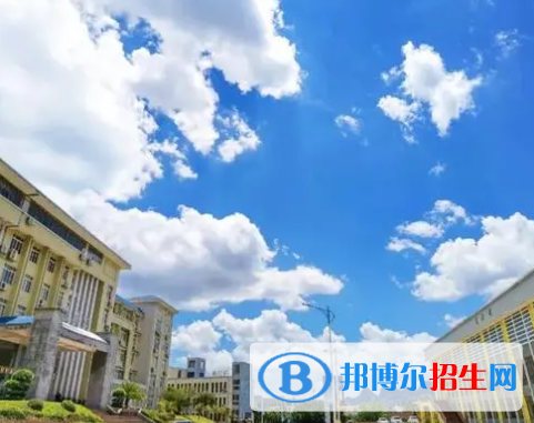 賀州所有公辦大學有哪些？（附大學名單）