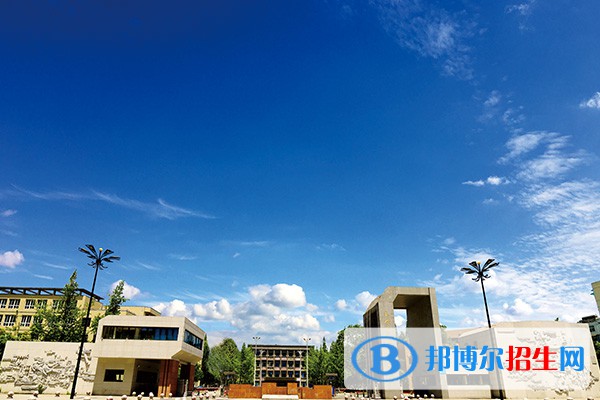 成都農(nóng)業(yè)科技職業(yè)技術(shù)學(xué)院?jiǎn)握?023年招生簡(jiǎn)章