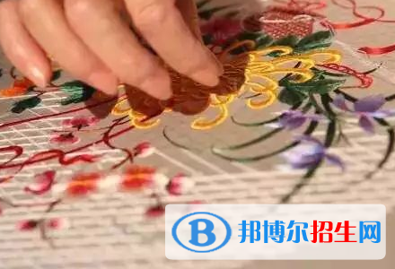 刺繡設(shè)計(jì)與工藝專(zhuān)業(yè)好嗎?(刺繡設(shè)計(jì)與工藝專(zhuān)業(yè))