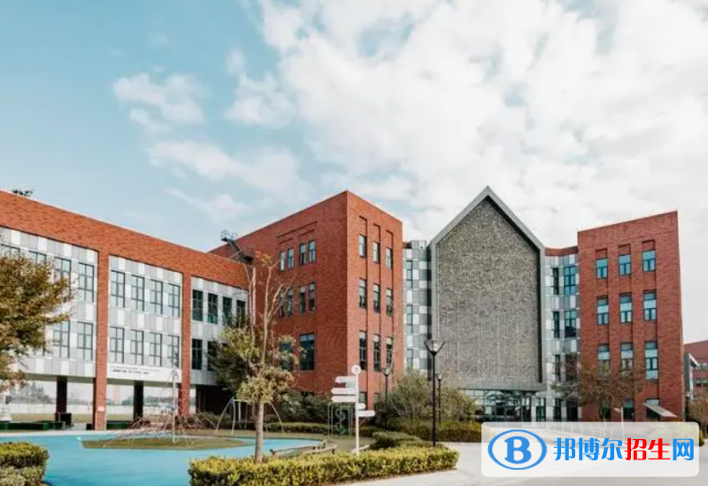 上海不列顛英國(guó)學(xué)校2023年錄取分?jǐn)?shù)線