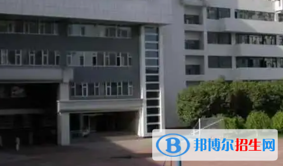 烏魯木齊中考2022錄取分數(shù)線