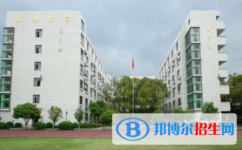 杭州2023年中專和大專哪個(gè)好