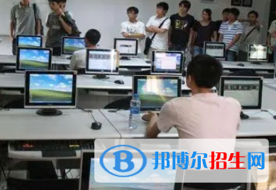 廣東2023年現(xiàn)在計算機學校學啥好