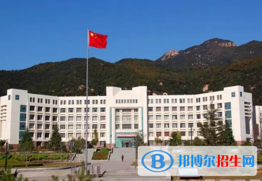 泰山學(xué)院是不是雙一流大學(xué)嗎？