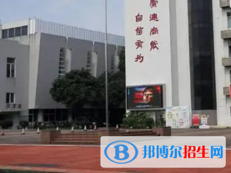 廣東2023年讀計算機學(xué)校好還是高中
