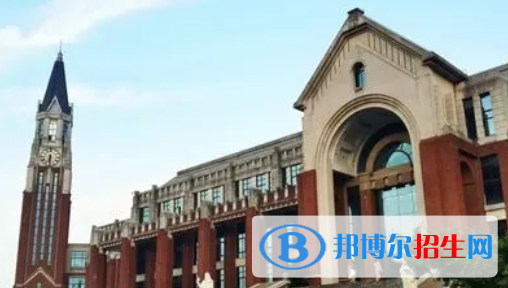 華東政法大學(xué)是不是雙一流大學(xué)嗎？