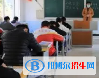 畢節(jié)雙山實驗中學(xué)、金海湖新區(qū)響水中學(xué)、百里杜鵑二中2022錄取分?jǐn)?shù)線 (2023參考)