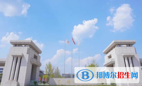 吉利學(xué)院是不是雙一流大學(xué)嗎？