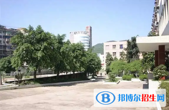 重慶2023年讀中專學(xué)校要分數(shù)嗎