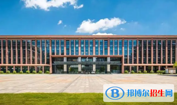 湖南軟件職業(yè)技術(shù)大學(xué)是不是雙一流大學(xué)？