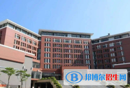 廣州南方學院是不是雙一流大學？