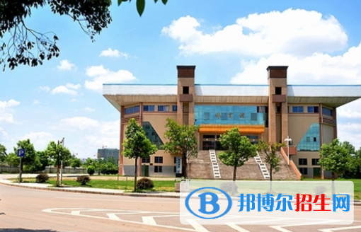 湖南科技大學(xué)瀟湘學(xué)院是不是雙一流大學(xué)？
