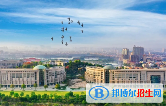 泉州信息工程學(xué)院是不是雙一流大學(xué)？