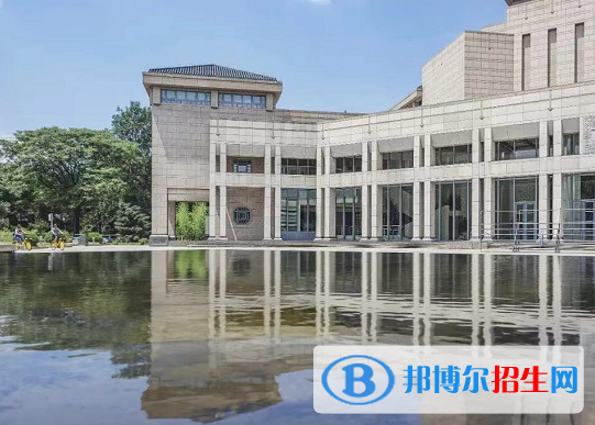 2022中國(guó)大學(xué)分級(jí)與分層排名(校友會(huì))