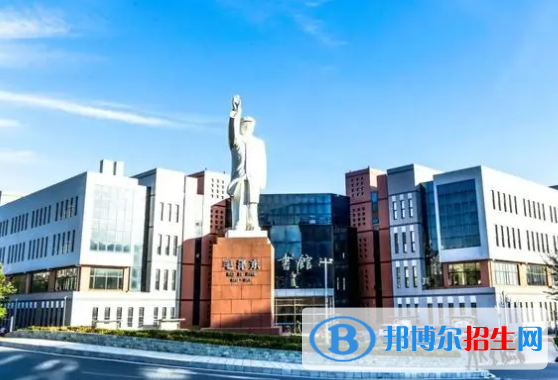 大連財(cái)經(jīng)學(xué)院是不是雙一流大學(xué)？