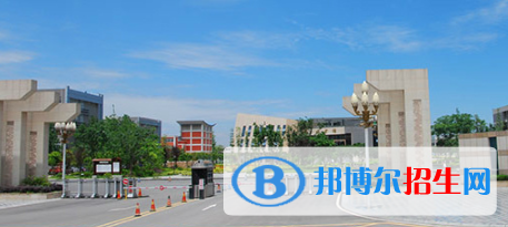 四川旅游學(xué)院是不是雙一流大學(xué)？