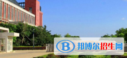 武昌工學(xué)院是不是雙一流大學(xué)？