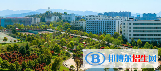 萍鄉(xiāng)學院是不是雙一流大學？