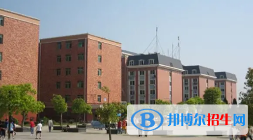 南昌大學共青學院是不是985大學?