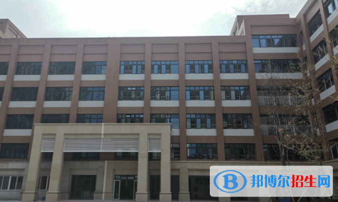 樂(lè)山實(shí)驗(yàn)中學(xué)2023年學(xué)費(fèi)、收費(fèi)多少 