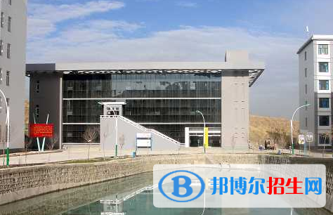 新疆天山職業(yè)技術大學是不是985大學?