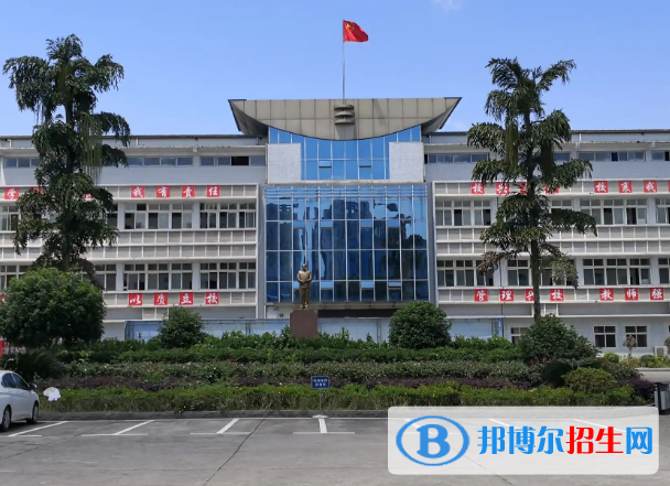 重慶2023年中專學校都有什么專業(yè)適合女生