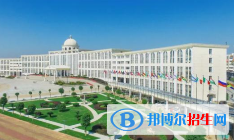 江西服裝學院是不是雙一流大學？