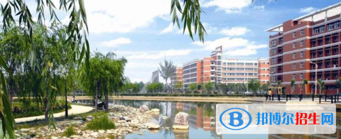 新鄉(xiāng)學院是不是雙一流大學？