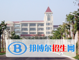 上海師范大學(xué)天華學(xué)院是不是雙一流大學(xué)？