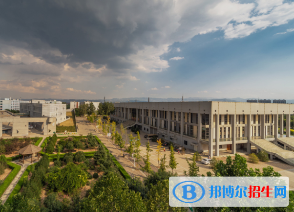 晉中信息學(xué)院是不是985大學(xué)？