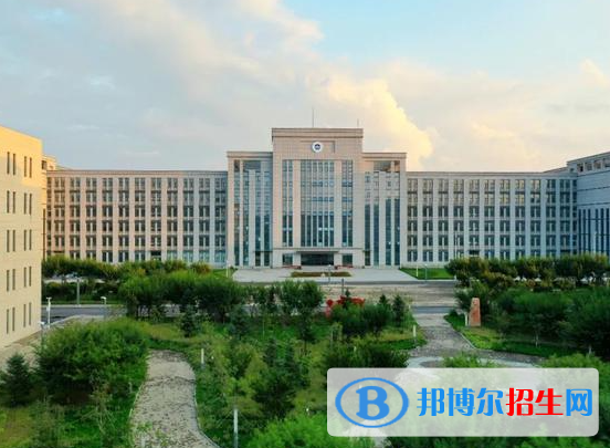長春電子科技學(xué)院是不是985大學(xué)？