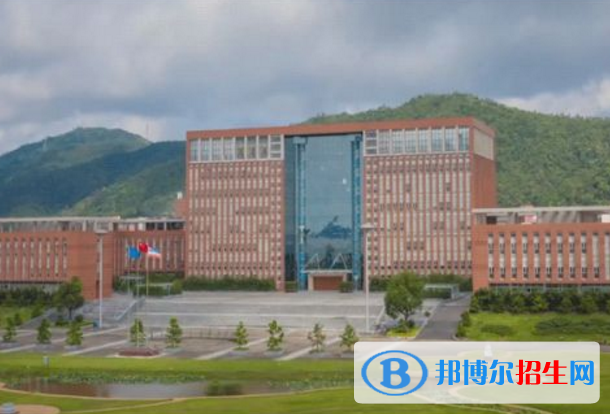 珠?？萍紝W(xué)院是不是985大學(xué)？