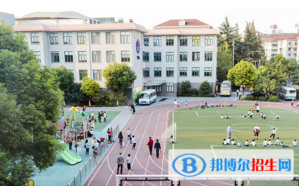 上海耀中國際學校初中部2023年學費標準