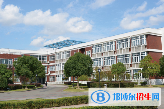 上海民辦中芯學(xué)校初中部2023年報名時間