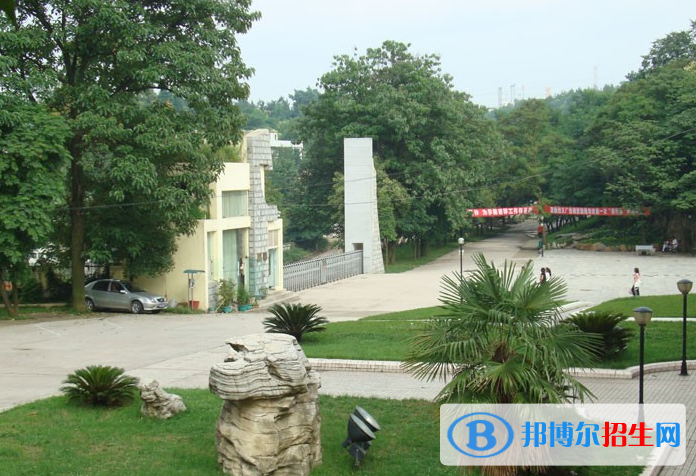 貴州省茶技術(shù)茶文化學(xué)校2023年報(bào)名條件、招生要求、招生對(duì)象