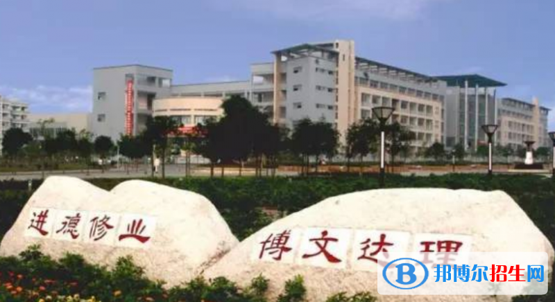 重慶人文科技學(xué)院是不是雙一流大學(xué)？ 