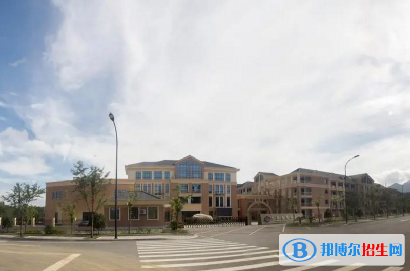 寧波寧海區(qū)普通高中錄取分?jǐn)?shù)線(xiàn)(2022寧波寧海區(qū)普通高中)