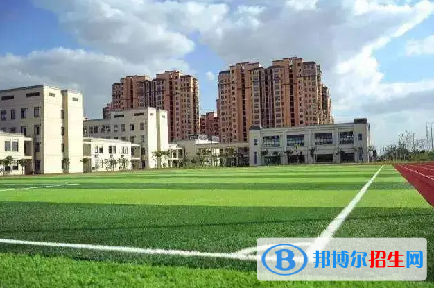 上海西華國(guó)際學(xué)校初中部2023年招生政策