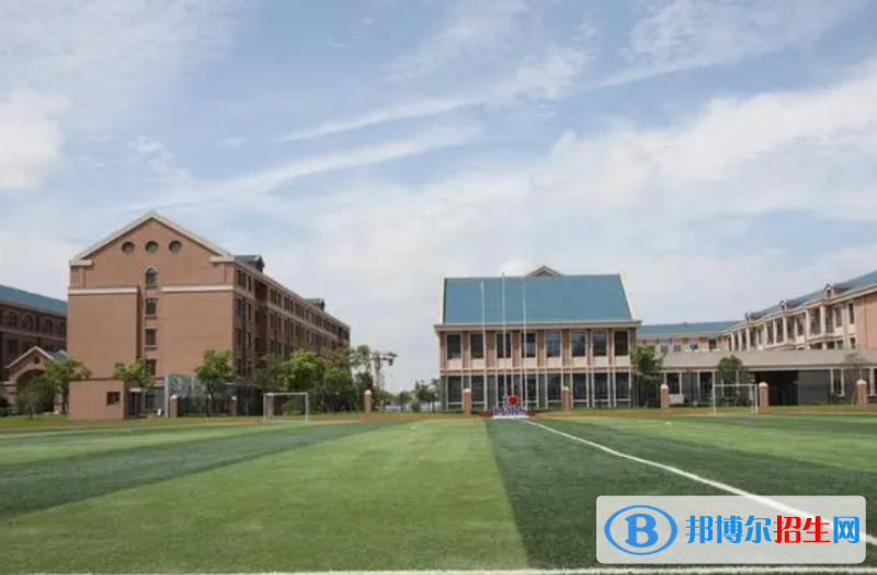 上海西華國(guó)際學(xué)校初中部2023年招生政策2