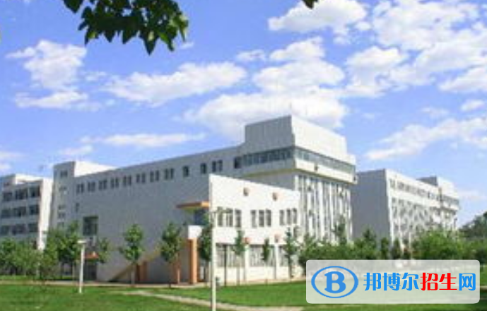 河北經(jīng)貿(mào)大學(xué)經(jīng)濟(jì)管理學(xué)院是不是雙一流大學(xué)？ 
