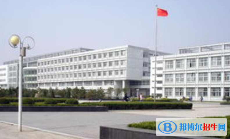 燕山大學里仁學院是不是雙一流大學？