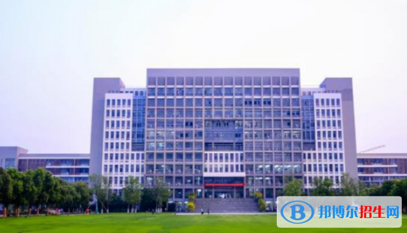淮北理工學(xué)院是不是雙一流大學(xué)？ 