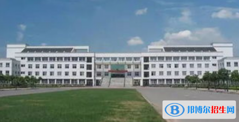 南京工業(yè)大學(xué)浦江學(xué)院是不是雙一流大學(xué)？
