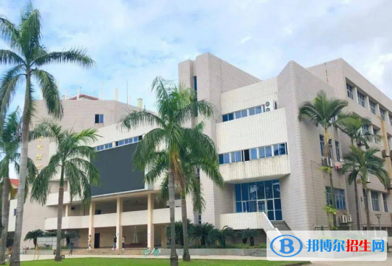 福州大學至誠學院是幾本？是985和211嗎？