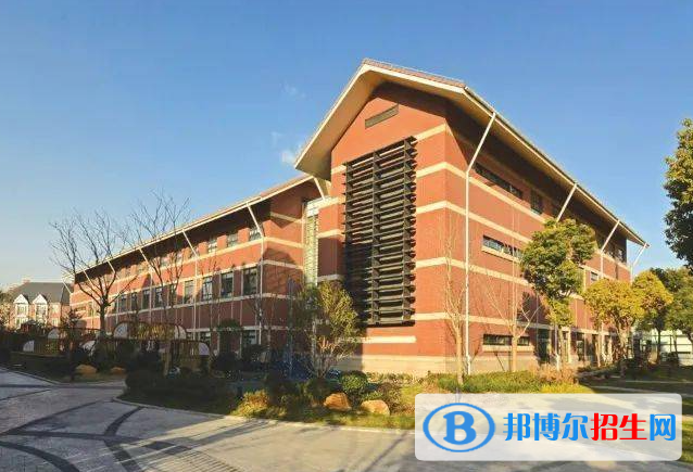 上海不列顛英國學(xué)校初中部靠譜嗎