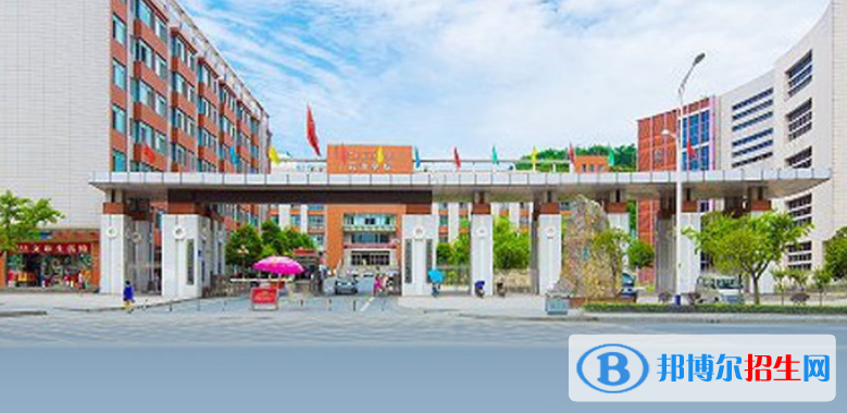 湖北醫(yī)藥學(xué)院藥護(hù)學(xué)院是幾本？是985和211嗎？