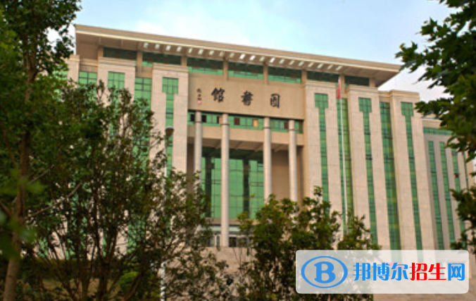 云南工商學(xué)院是幾本？是985和211嗎？